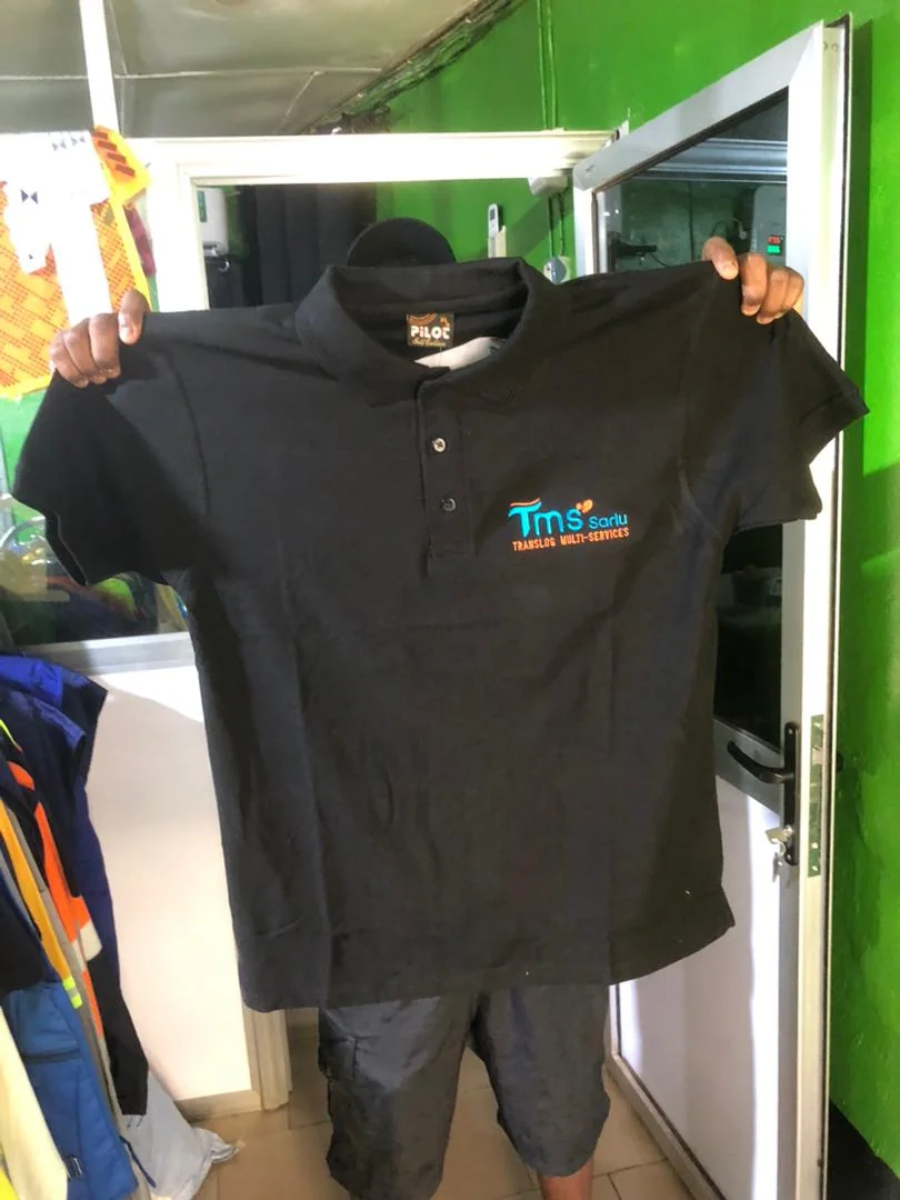 Haut textile noir personnalisé