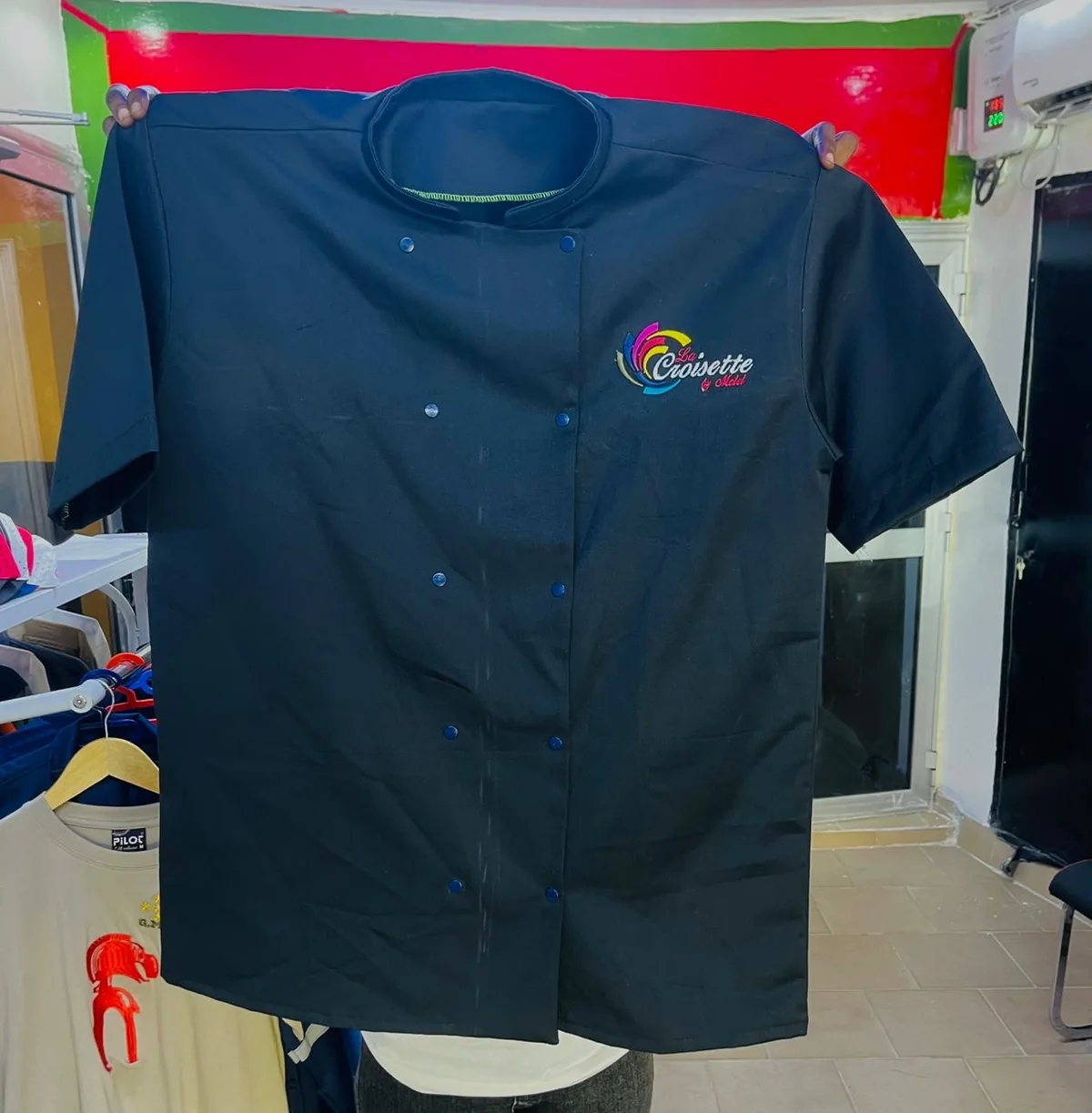Veste de cuisine bleu marine personnalisée par DIASOW